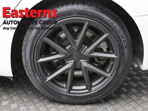 Used 2023 Tesla Model 3 Standard Range image 8