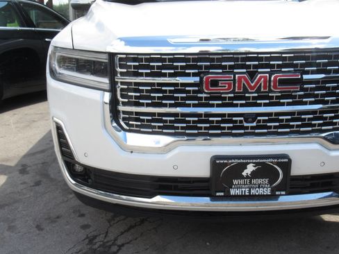 Used 2022 GMC Acadia Denali w/ Denali Ultimate Package AWD/4WD image 4
