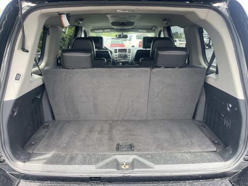 Used 2015 Nissan Armada Platinum w/ 2nd Row Captain Seat Package AWD/4WD image 12