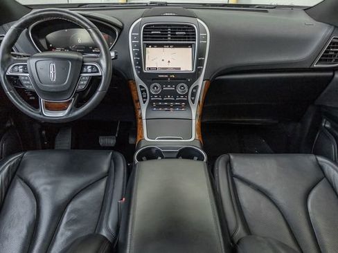 Used 2019 Lincoln Nautilus Reserve image 7