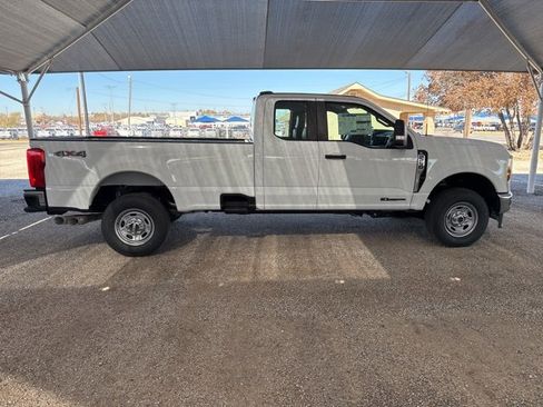 New 2026 Ford F250 XL w/ XL Chrome Package image 9