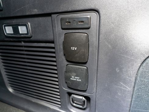 Used 2025 Ford Expedition Max Active image 36