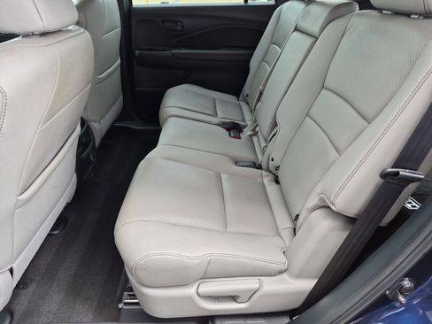 Used 2023 Honda Passport EX-L image 23
