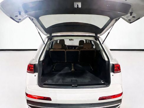 Used 2023 Audi Q7 3.0T Premium Plus AWD/4WD image 21