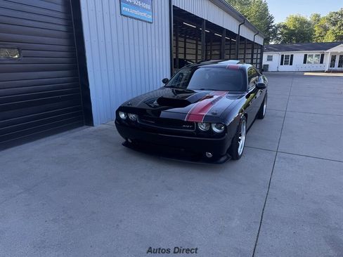 Used 2012 Dodge Challenger SRT8 image 22