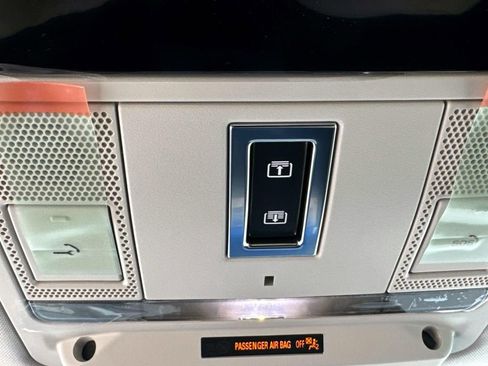 New 2025 Land Rover Discovery Sport S image 23