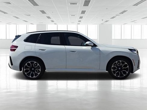 Certified 2025 BMW X3 xDrive30i image 3