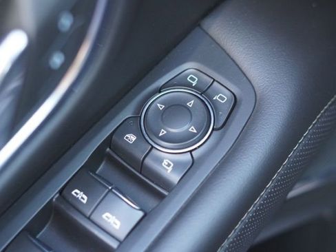 Used 2023 Chevrolet Suburban Premier image 34