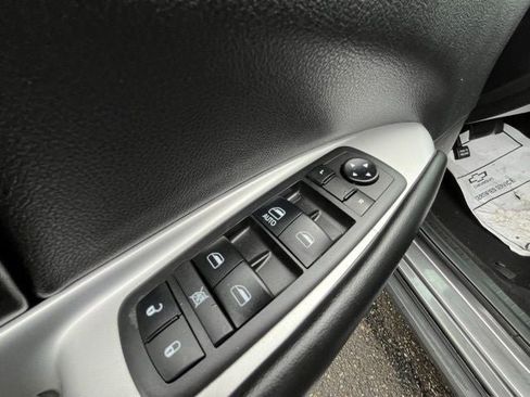 Used 2018 Dodge Journey SXT w/ Connectivity Group FWD image 13