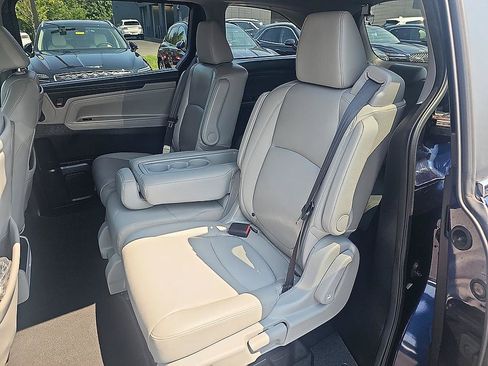 Used 2018 Honda Odyssey EX-L image 28