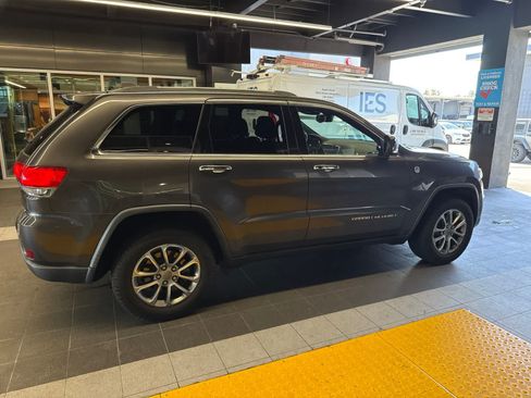 Used 2016 Jeep Grand Cherokee Limited w/ Trailer Tow Group IV AWD/4WD image 8