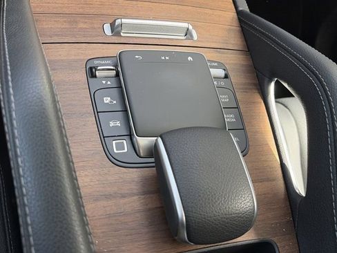 Used 2025 Mercedes-Benz GLE 350 4MATIC image 22