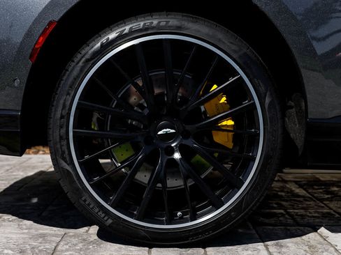 Used 2023 Aston Martin DBX 707 image 22