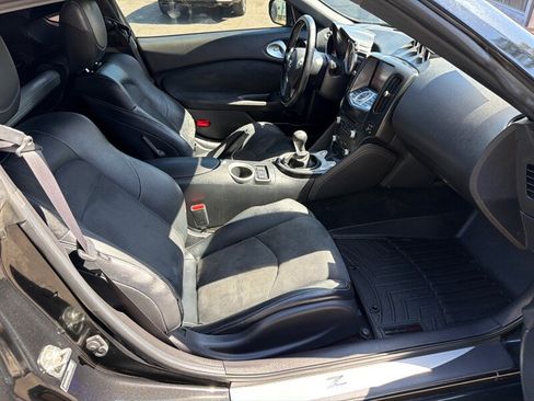 Used 2013 Nissan 370Z Touring w/ Sport Pkg RWD image 20