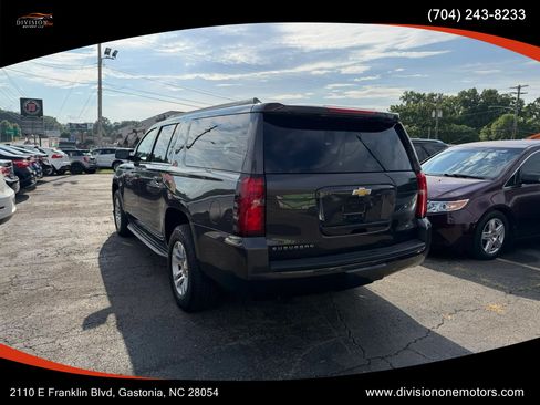 Used 2015 Chevrolet Suburban LT w/ Luxury Package AWD/4WD image 3