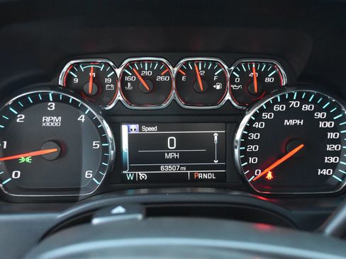 Used 2019 Chevrolet Silverado 1500 LT w/ All Star Edition RWD image 34