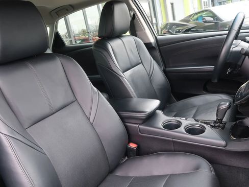 Used 2018 Toyota Avalon Limited image 27