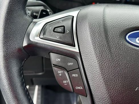 Used 2023 Ford Edge Titanium w/ Class II Trailer Tow Package image 18