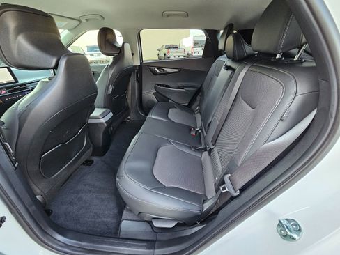 Used 2025 Kia EV6 Light image 19