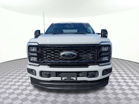 Used 2025 Ford F350 Lariat w/ Black Appearance Package AWD/4WD image 8