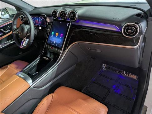 Certified 2025 Mercedes-Benz GLC 300 image 23