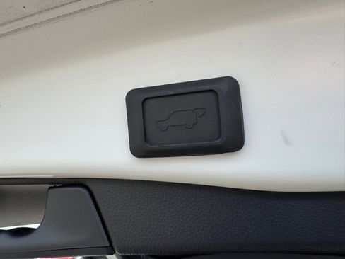 Used 2022 Toyota RAV4 XSE w/ Weather Package image 35