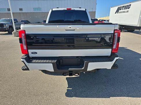 Used 2026 Ford F250 Platinum AWD/4WD image 6