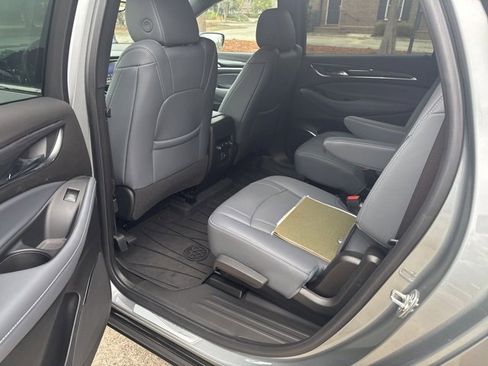 Used 2024 Buick Enclave Essence w/ Experience Buick Package image 6