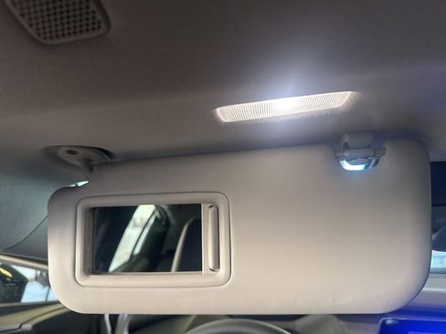 New 2025 Toyota Prius Plug-In Hybrid image 44