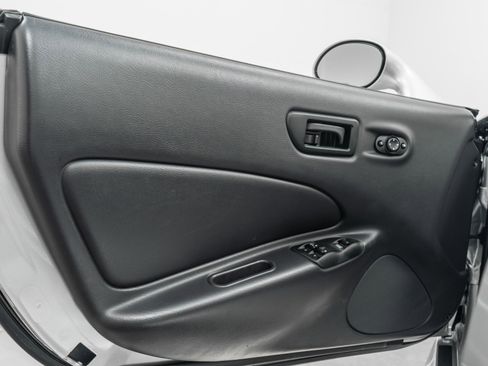 Used 2000 Plymouth Prowler image 37