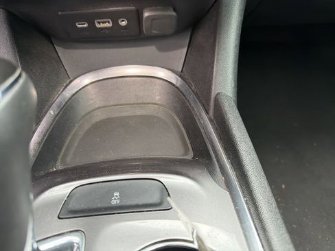 Used 2020 Chevrolet Malibu LT image 12