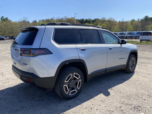 New 2026 Jeep Cherokee Laredo AWD/4WD image 3