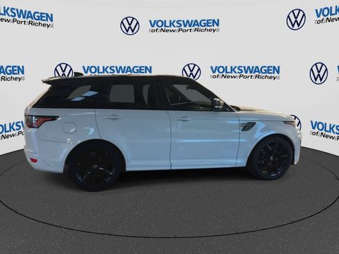 Used 2022 Land Rover Range Rover Sport SVR AWD/4WD image 9