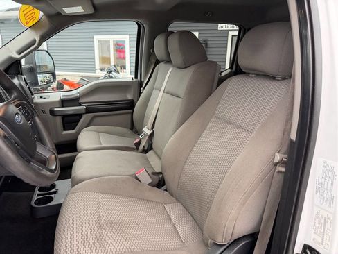 Used 2017 Ford F150 XLT w/ XTR Package image 16