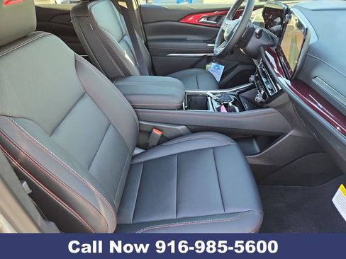 New 2026 Chevrolet Traverse Z71 w/ Driver Confidence Package image 32