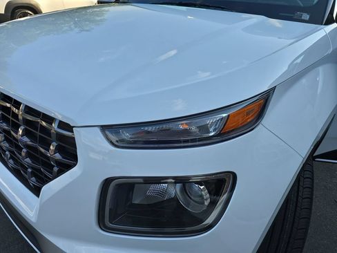 New 2026 Hyundai Venue SEL FWD image 30
