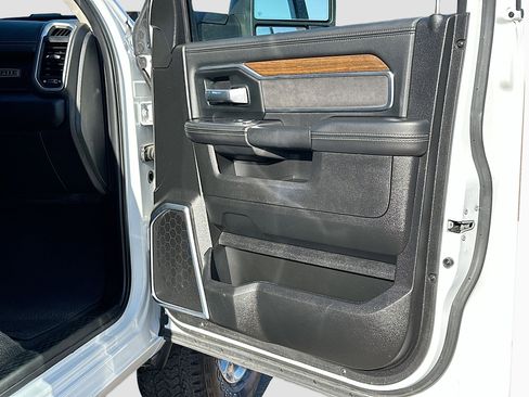 Used 2024 RAM 2500 Laramie w/ Safety Group image 33