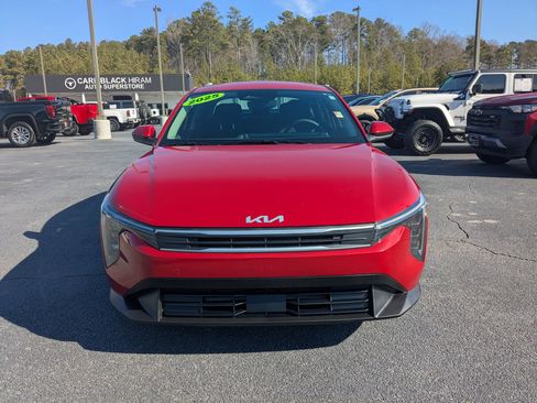 Used 2025 Kia K4 LXS image 2