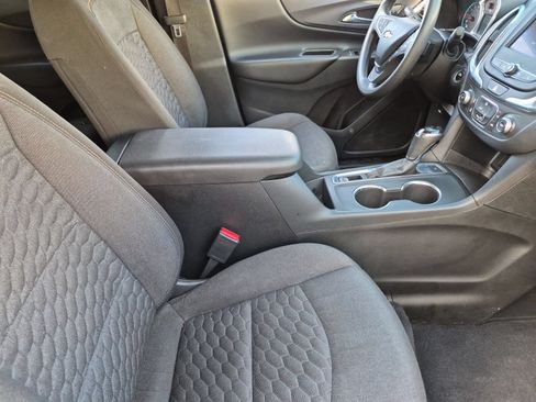 Used 2021 Chevrolet Equinox LT AWD/4WD image 19