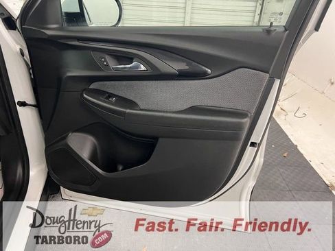 Used 2023 Chevrolet TrailBlazer LT image 40