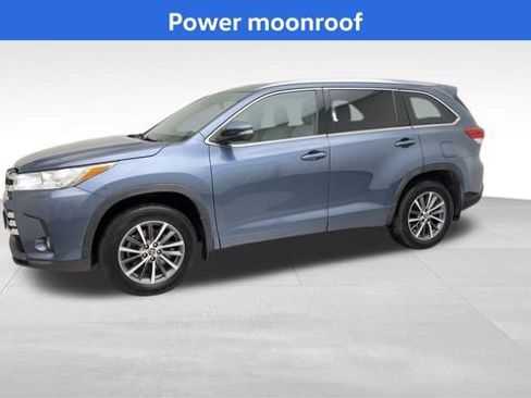 Used 2017 Toyota Highlander XLE image 7
