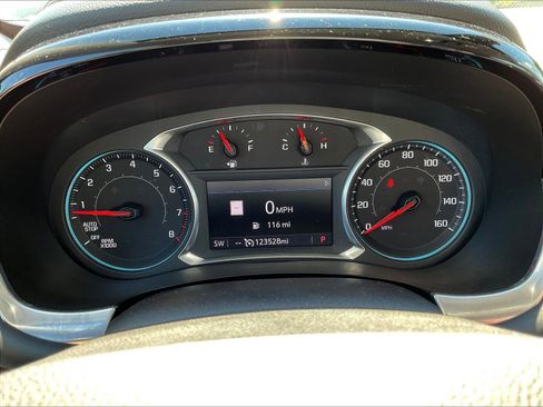 Used 2021 Chevrolet Traverse Premier w/ Redline Edition AWD/4WD image 13