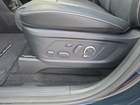 Used 2025 Hyundai Palisade Calligraphy FWD image 12