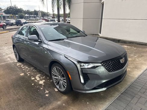 Used 2020 Cadillac CT4 Premium Luxury RWD image 2