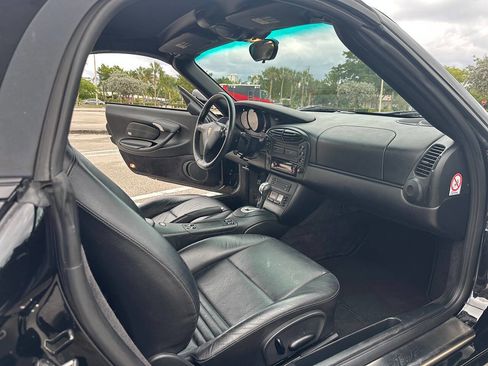 Used 2002 Porsche Boxster Base 2dr Convertible image 16