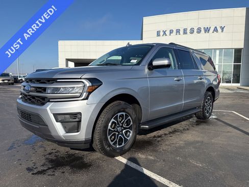 Used 2024 Ford Expedition Max XLT image 1