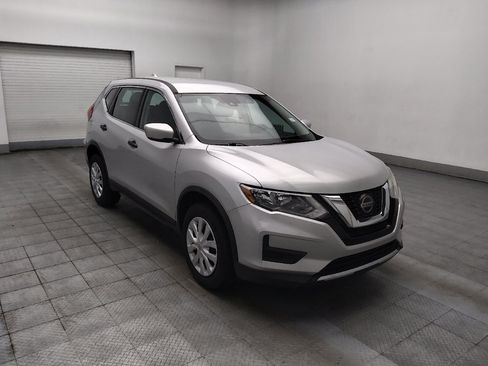 Used 2020 Nissan Rogue S AWD/4WD image 13