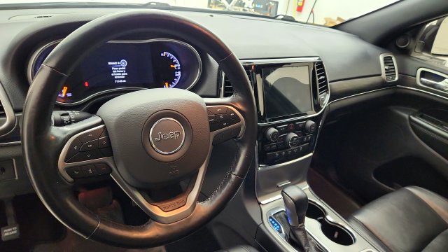 Used 2020 Jeep Grand Cherokee Limited AWD/4WD image 13