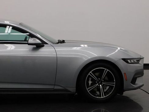 Used 2024 Ford Mustang Premium image 15