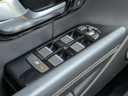 Used 2018 Land Rover Range Rover Evoque HSE AWD/4WD image 22